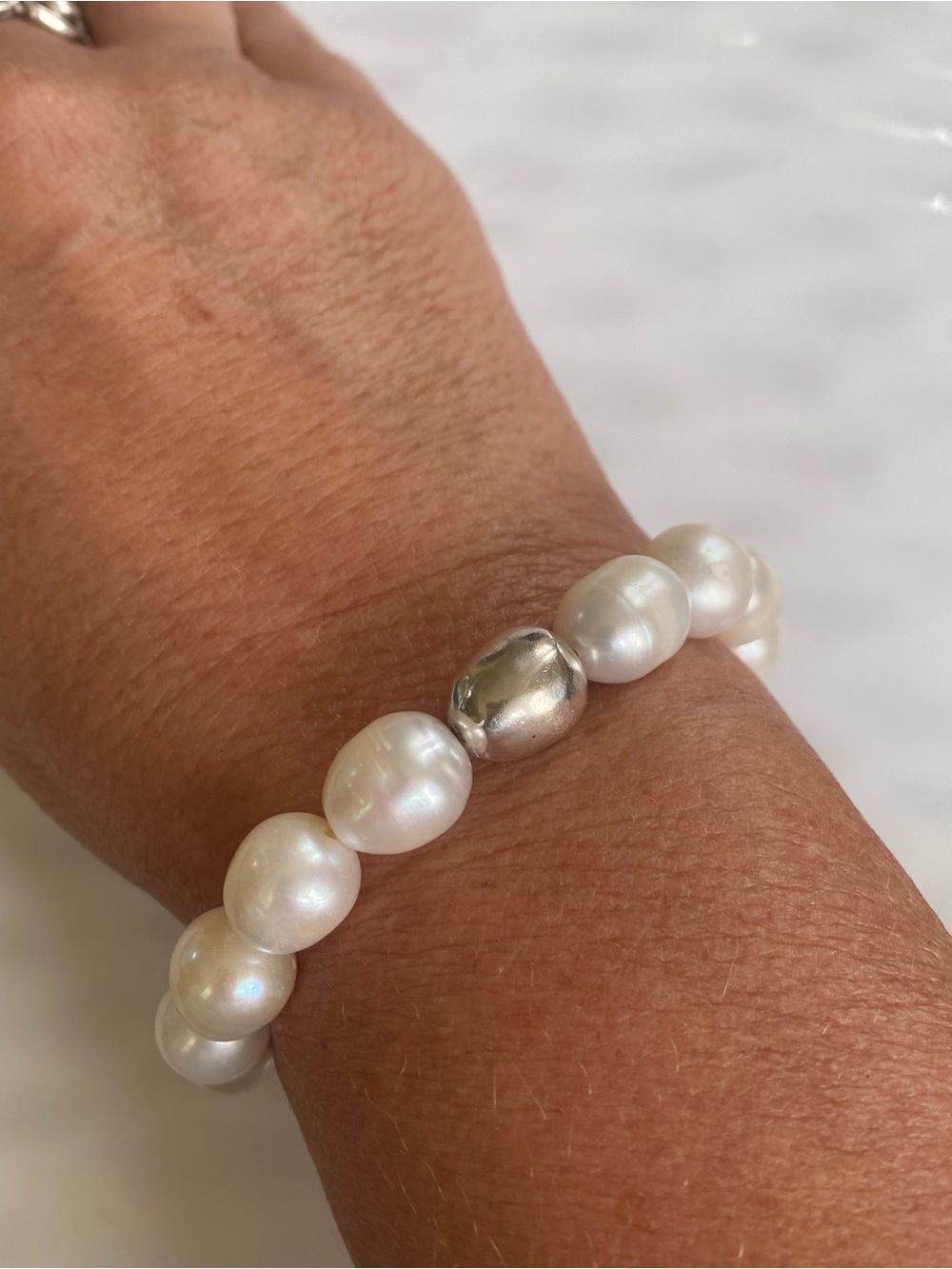 Silpada “Shine On” Pearl Stretch Bracelet with Silver Accent B2894 - Picture 5 of 6